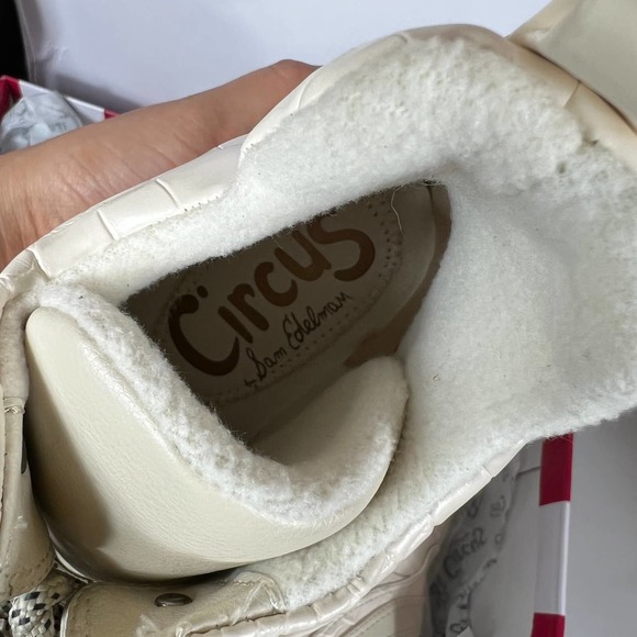 Circus by Sam Edelman Women's Lace Up Ankle Combat Boots Cream Size 7.5 NWB - Picture 3 of 5